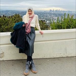 Meet your Posher, Zizi